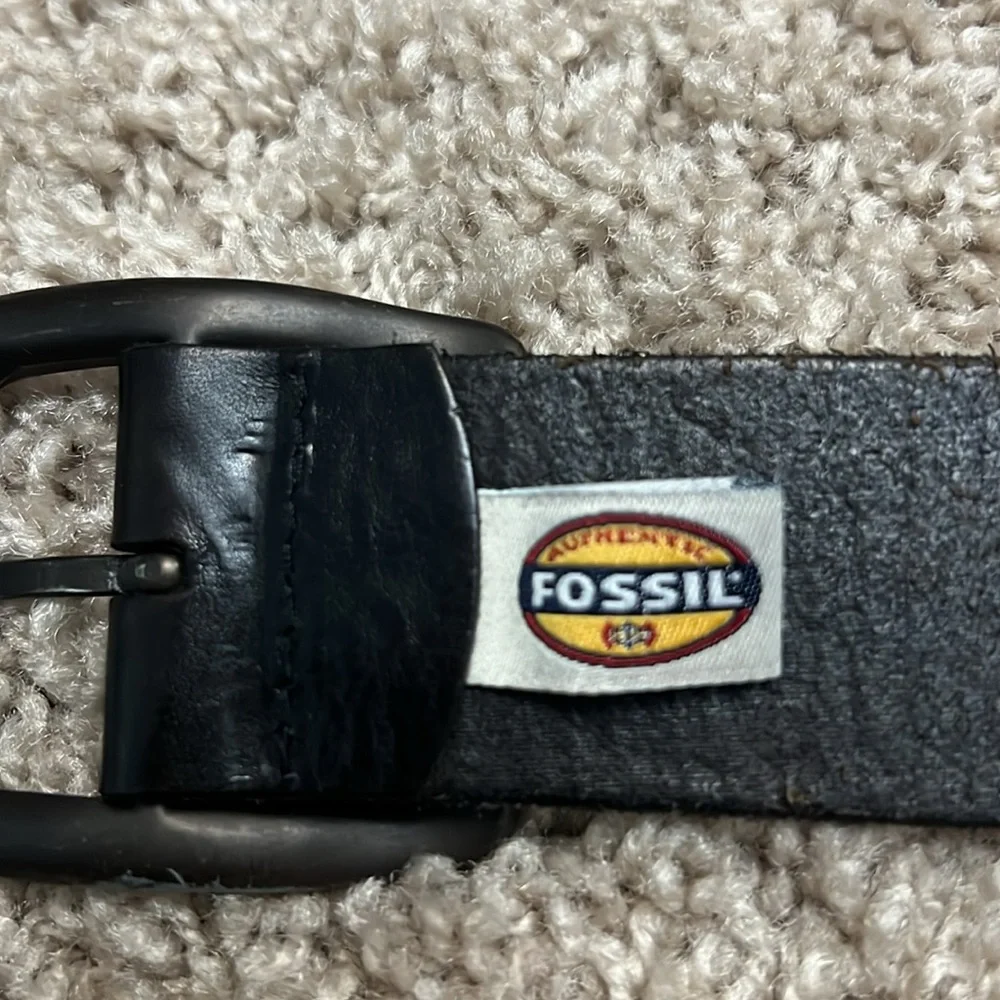 Fossil belt, dark brown sz 32 full grain cowhide